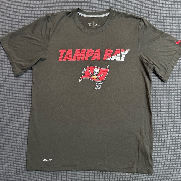 Nike Other - Nike Tampa Bay Buccaneers NFL Dri Fit Training Shirt Mens Large Gray Red Logo
